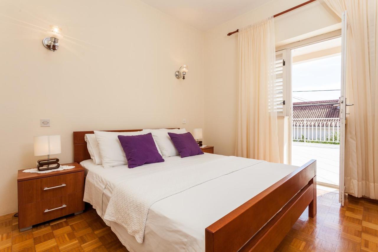 Apartments By The Sea Lumbarda, Korcula - 10049 Екстериор снимка